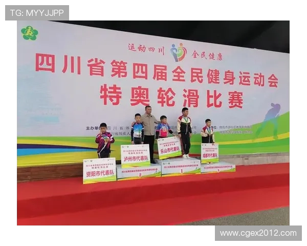 以体育精神凝聚力量推动全民健康与社会和谐全面发展的时代篇章